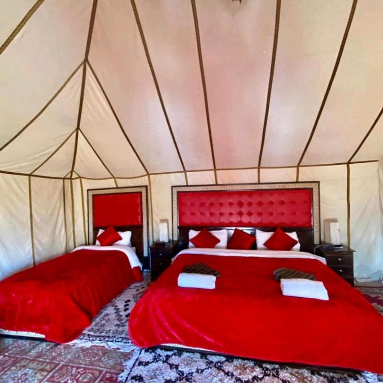 梅尔祖卡 Sahara Luxury Glamping酒店 外观 照片