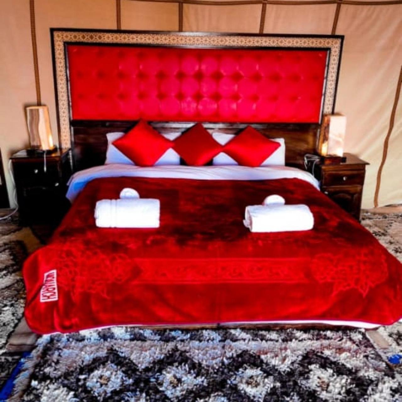 梅尔祖卡 Sahara Luxury Glamping酒店 外观 照片